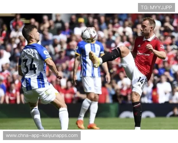 意外！转会市场波澜再起：曼联圈定布莱顿核心，曼联对布赖顿